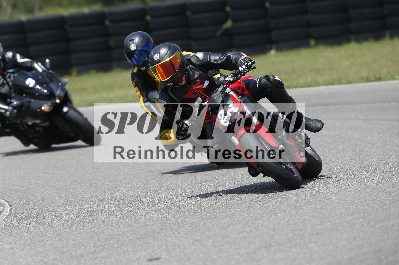 /27 12.06.2025 Ducati Schweiz Trackday Warmup  ADR/blau-bleu/26